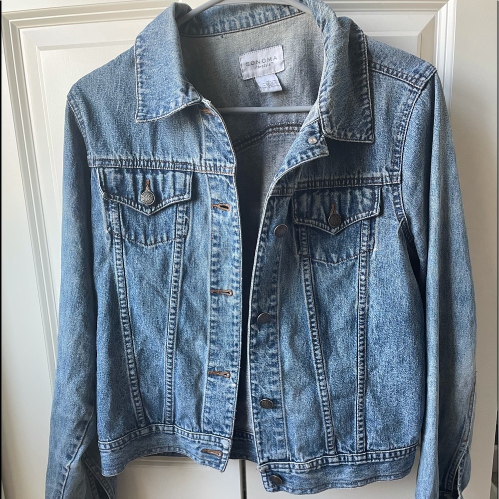 Women’s jean jacket